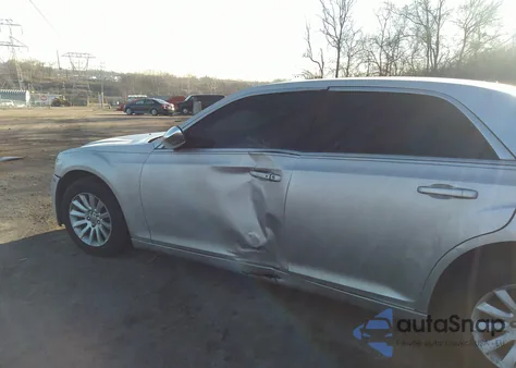 2012 Chrysler 300 z USA, uszkodzony, nr VIN 2C3CCAAG8CH113639